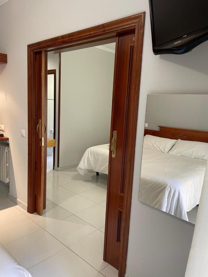 Hotel Venezuela Sanxenxo Bagian luar foto